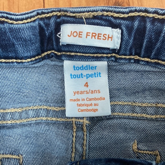 Joe Fresh Jeans Toddler Size 4 - Picture 3 of 8